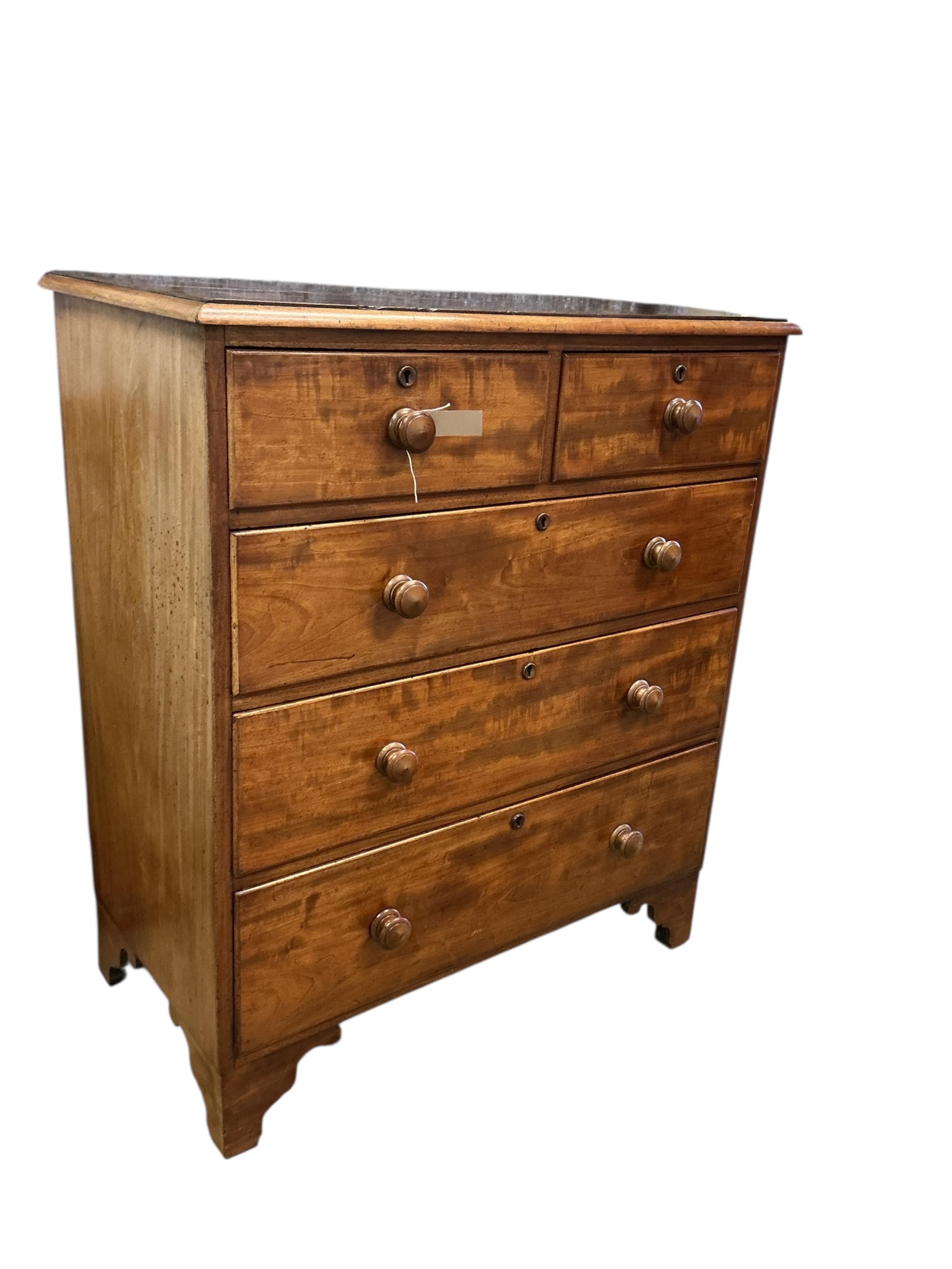 An early Victorian mahogany chest of drawers, width 94cm, depth 49cm, height 109cm
